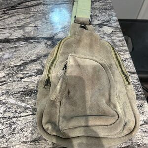 Free People Unisex  Green Suede Crossbody Bag needs to be cleaned